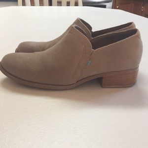 Toms beige booties